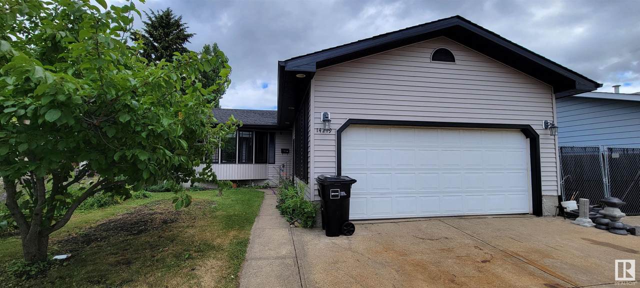 14219 25 Street - Photo 1