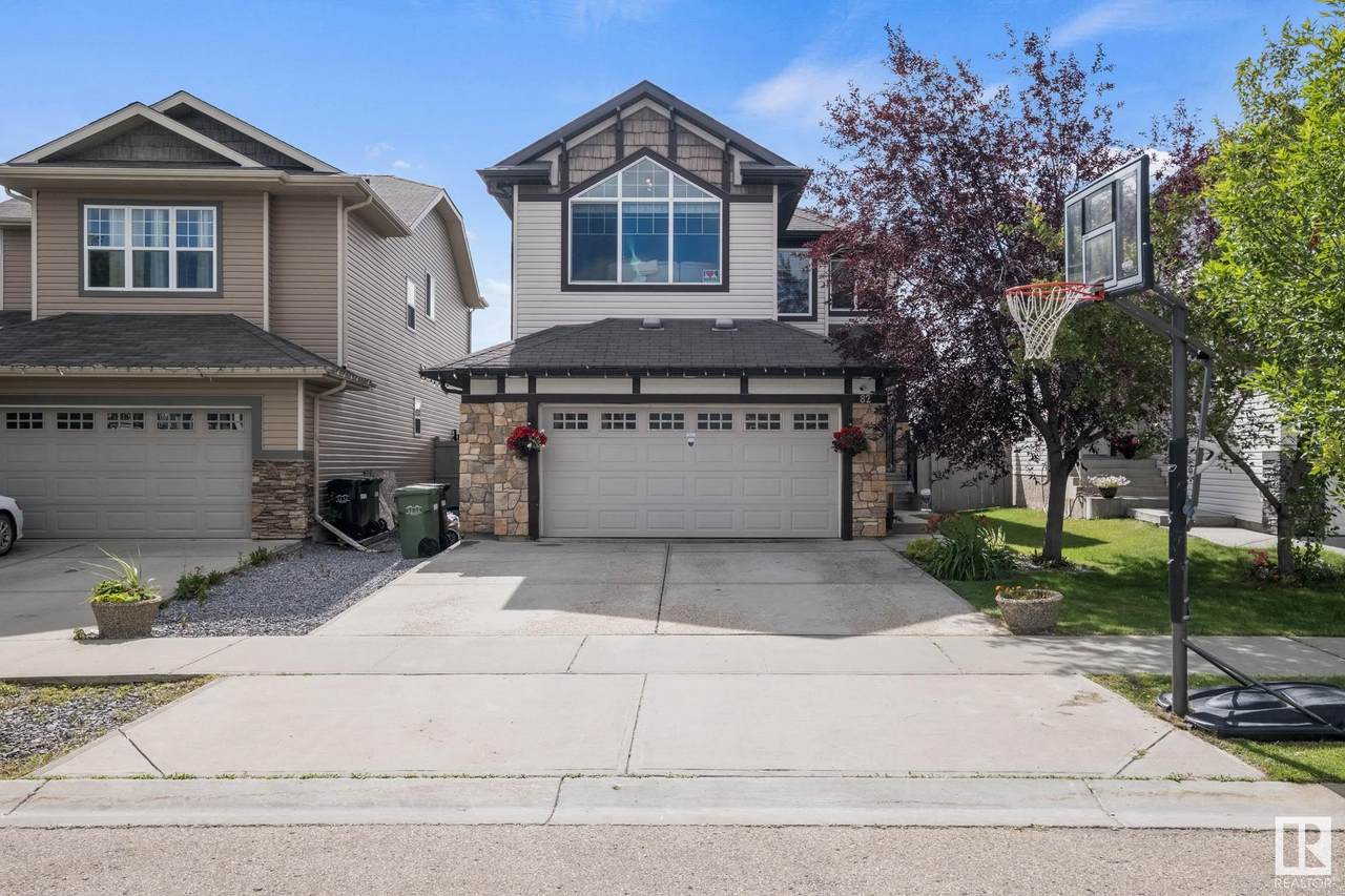 82 Snowbird Crescent - Photo 1