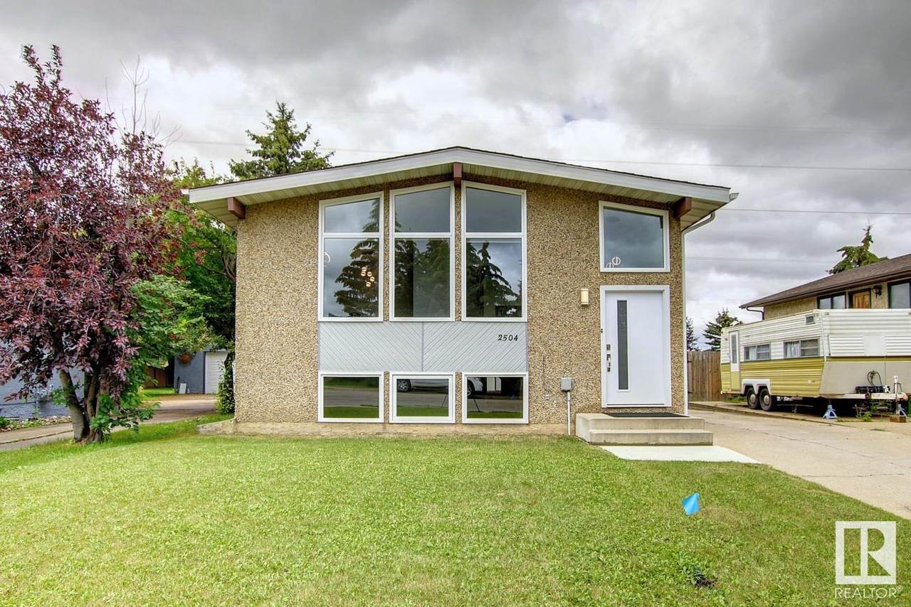 2504 89 Street - Photo 1