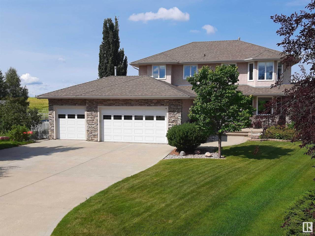 39 Country Lane - Photo 1