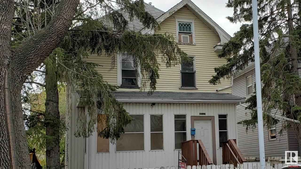 9527 103 Avenue - Photo 1