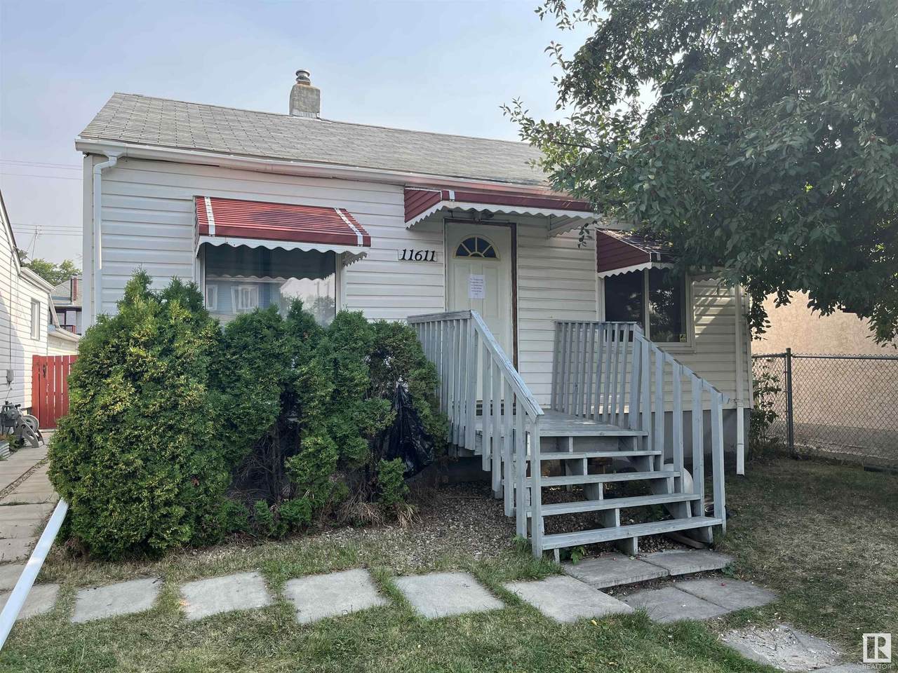 11611 95 Street - Photo 1