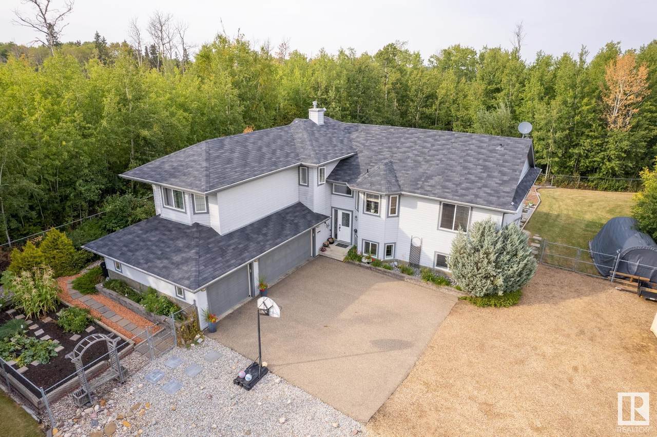 44 21252 TWP RD 530 - Photo 1