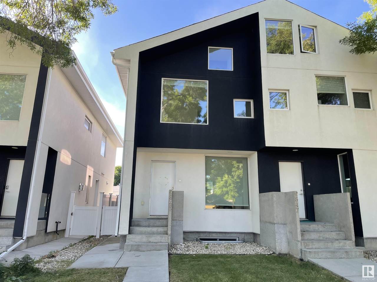9845 79 Avenue - Photo 1