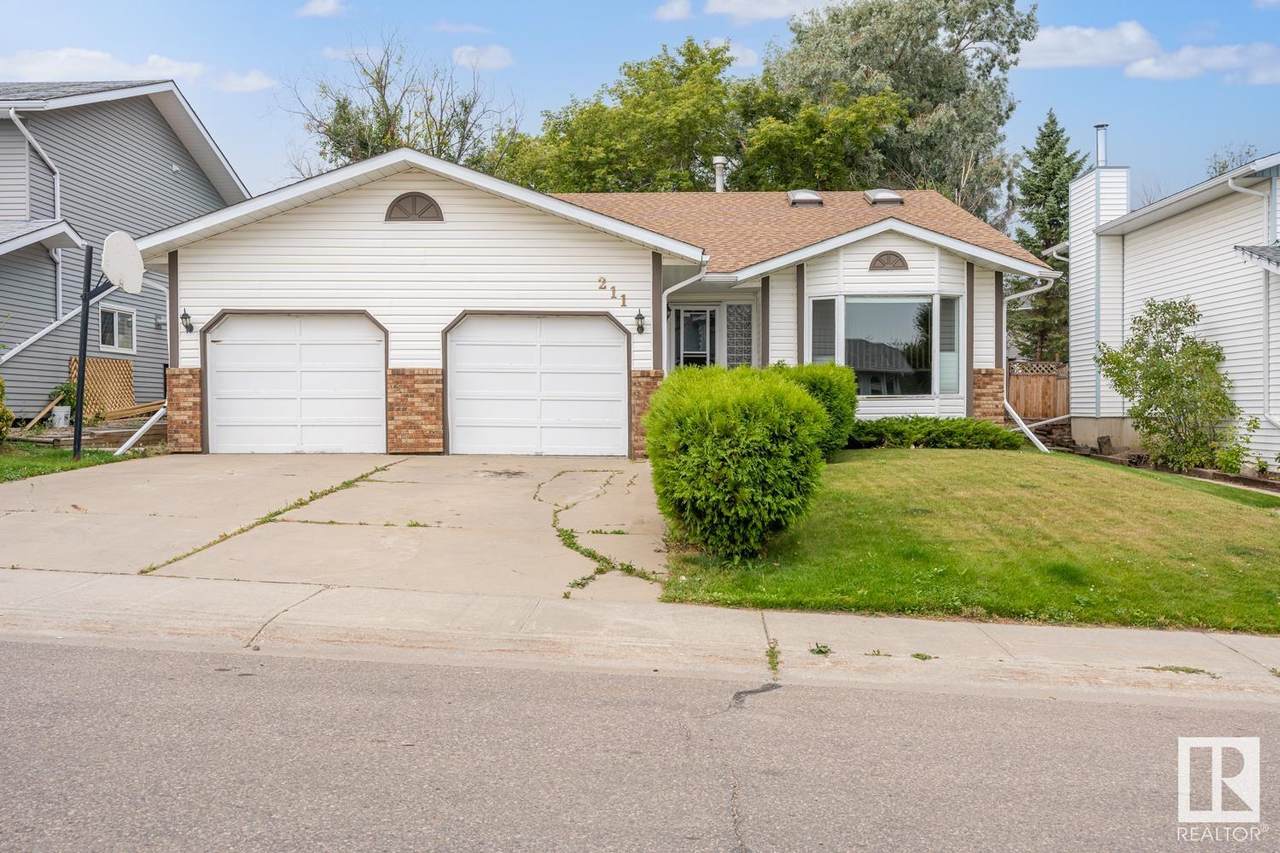211 18 Street - Photo 1