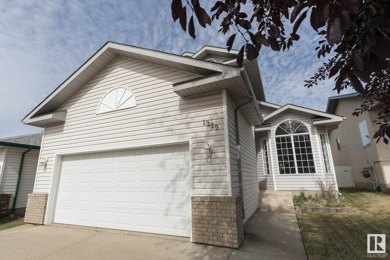 1259 Joyce Crescent - Photo 1