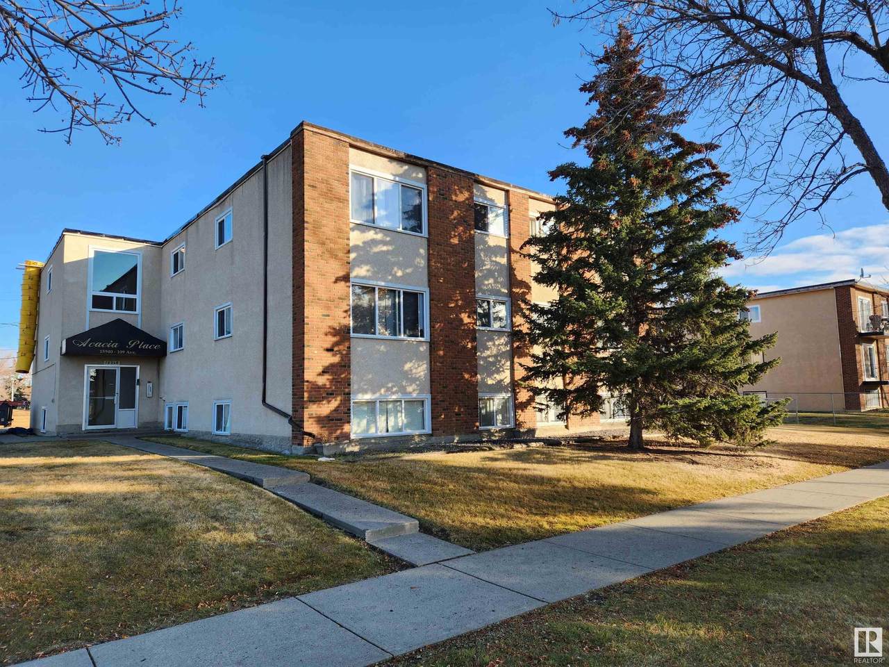 6 15940 109 Avenue - Photo 1