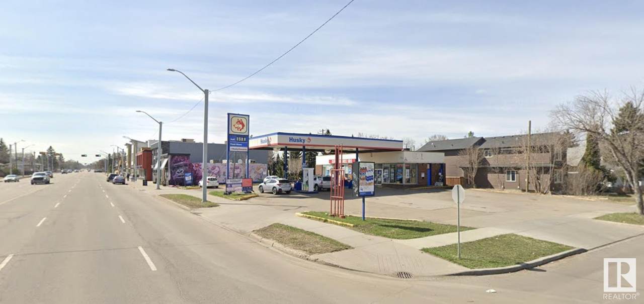 7026 109 ST - Photo 1