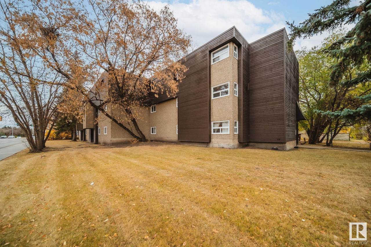 202 7911 112 Avenue - Photo 1