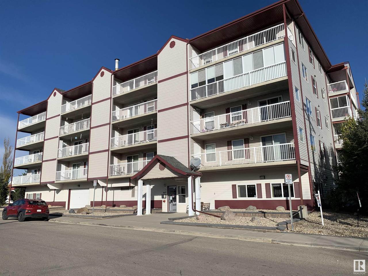 206 4900 54 Avenue - Photo 1