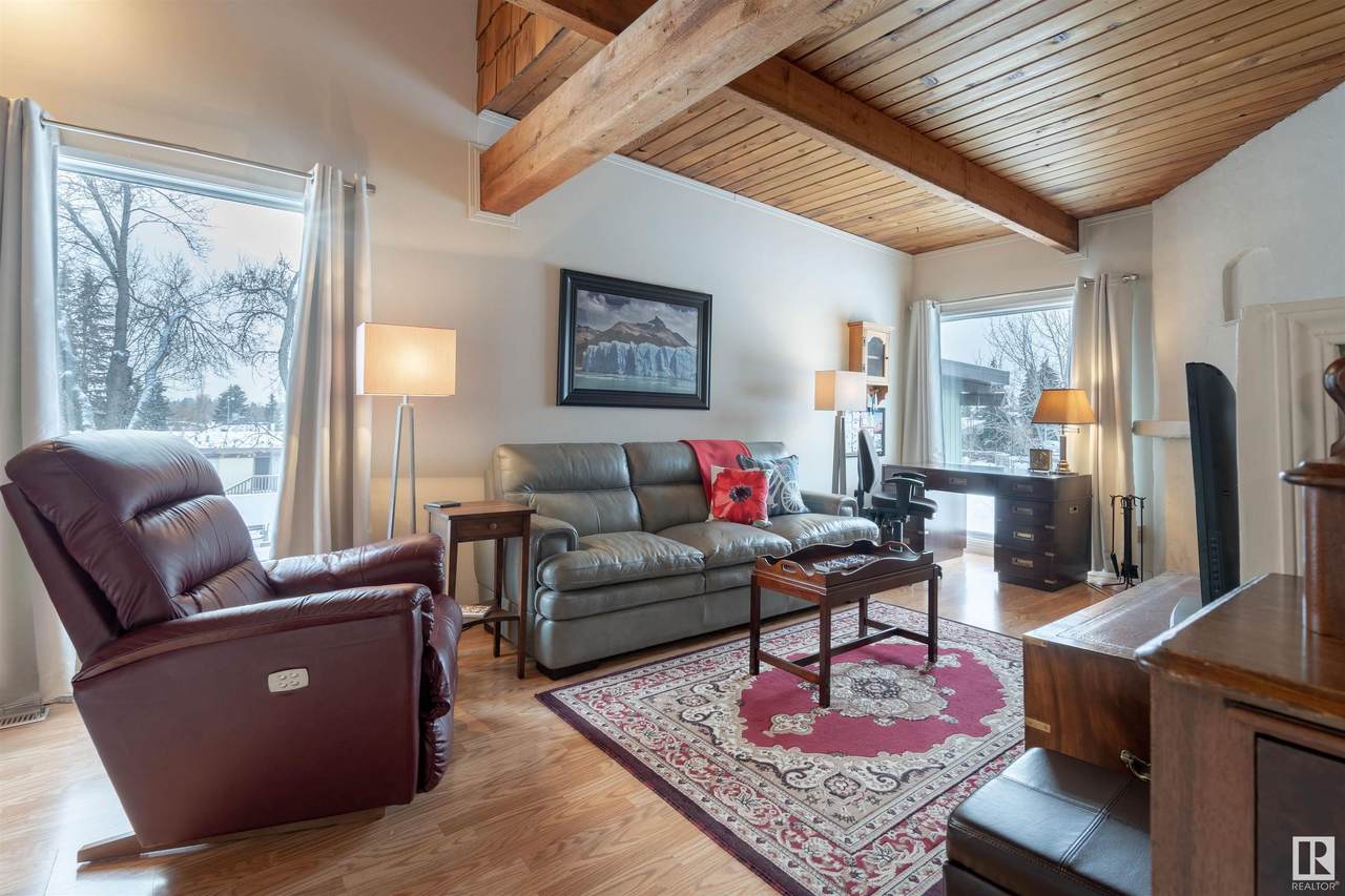 494 Lee Ridge Road - Photo 1