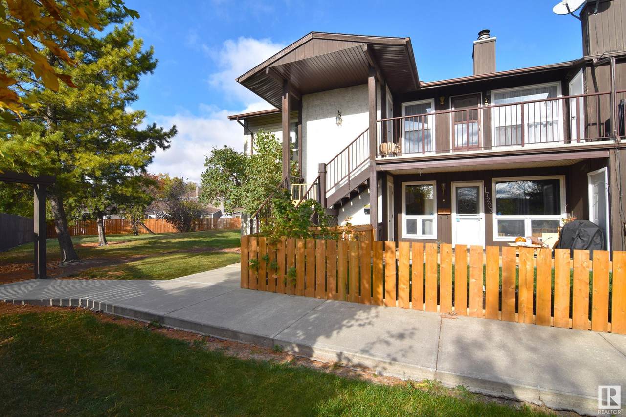 17205 92 Avenue - Photo 1