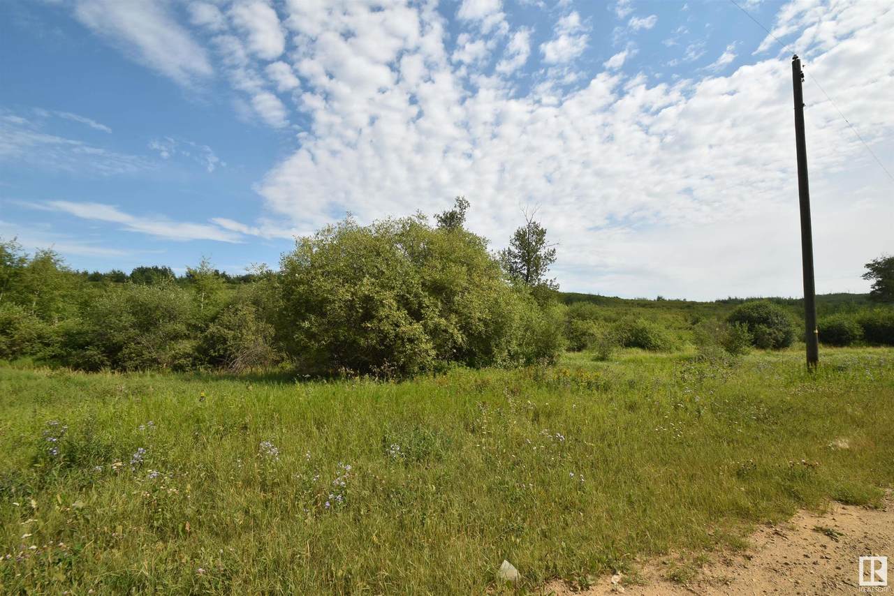 https://bt-photos.global.ssl.fastly.net/alberta/1280_boomver_1_E4392829-2.jpg