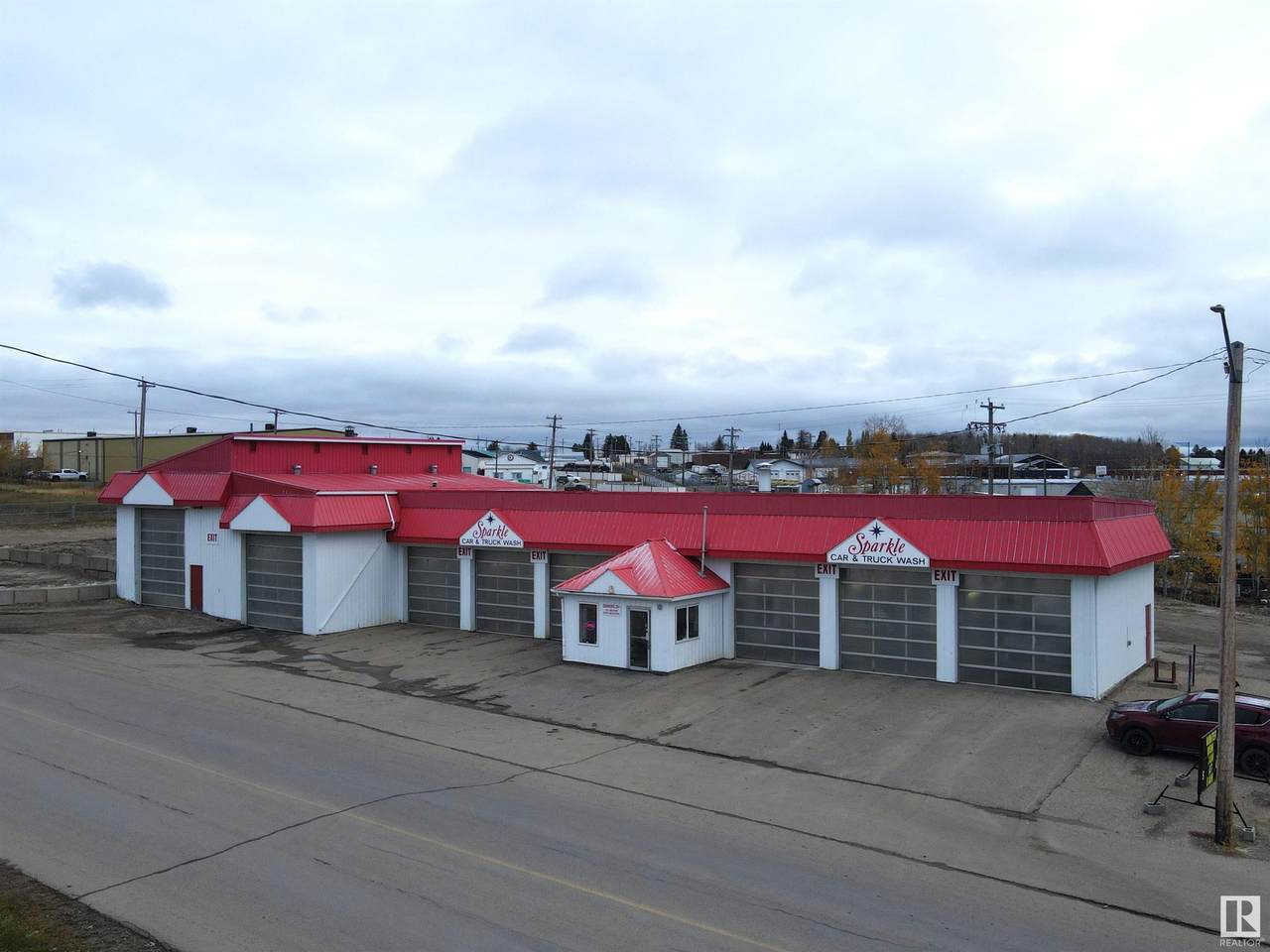 5533 Industrial Road - Photo 1