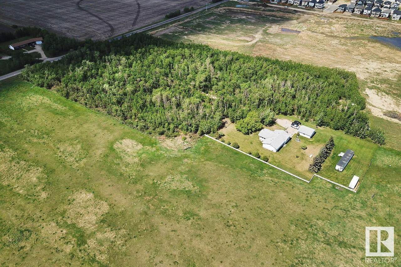 https://bt-photos.global.ssl.fastly.net/alberta/1280_boomver_1_E4415240-2.jpg