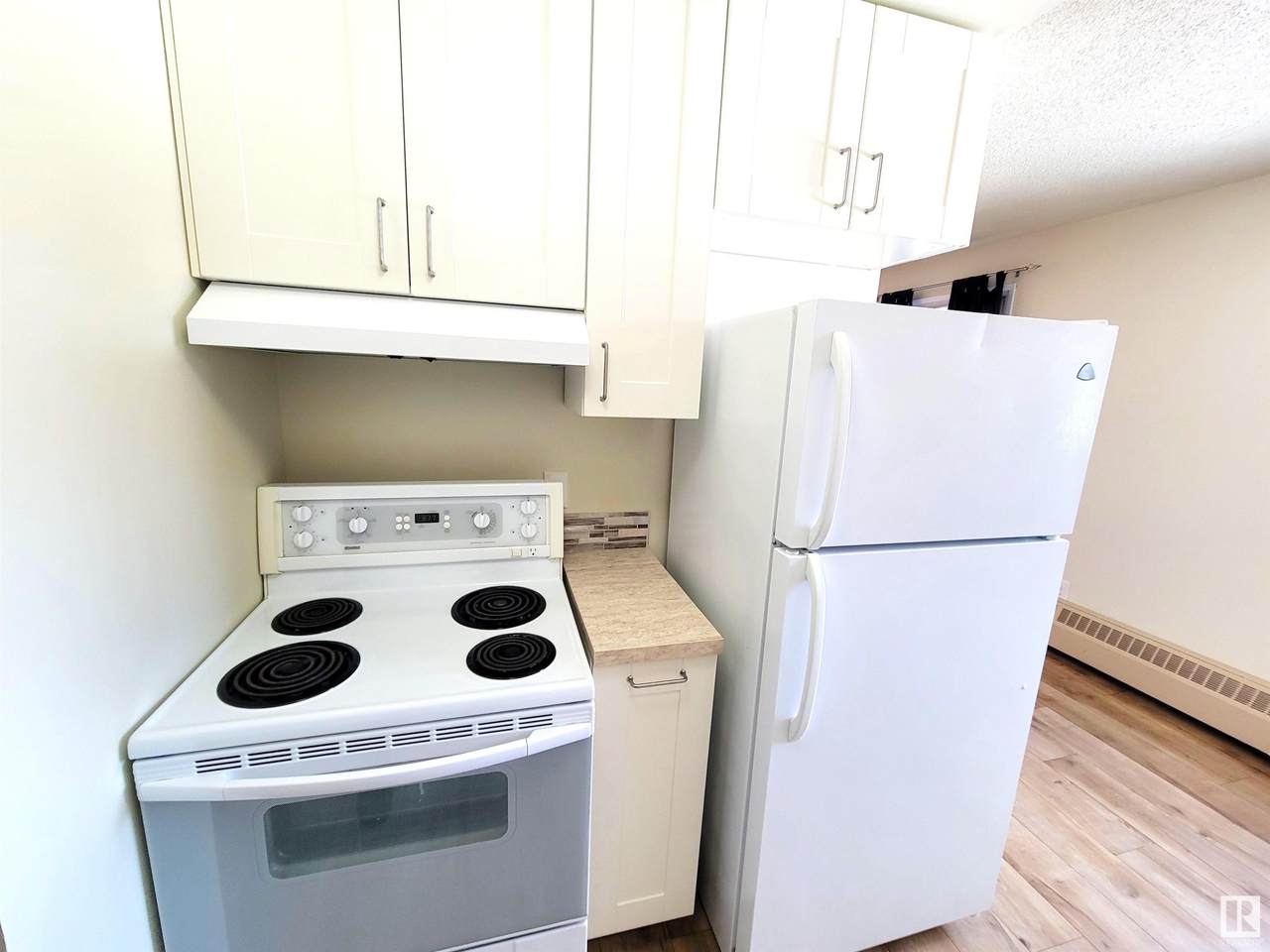 https://bt-photos.global.ssl.fastly.net/alberta/1280_boomver_1_E4429322-2.jpg