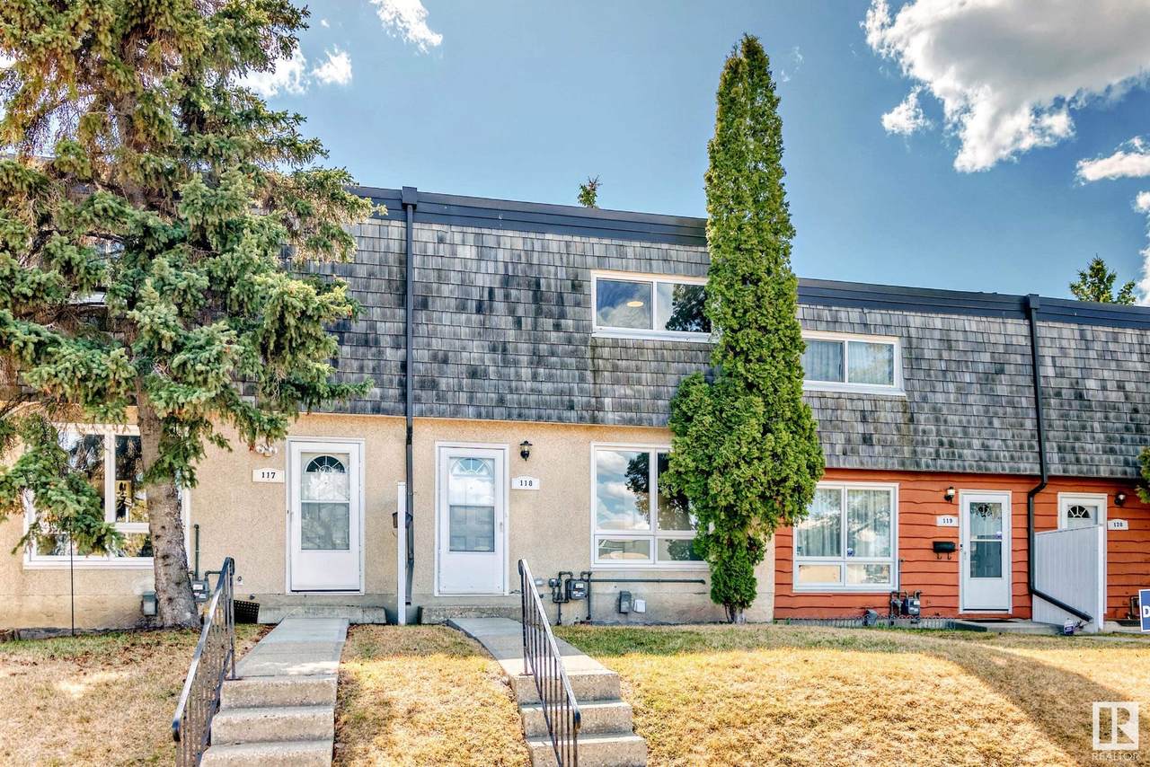 118 Mayfair Mews - Photo 1
