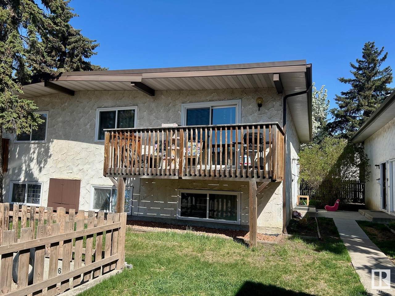 8930B 144 Avenue - Photo 1