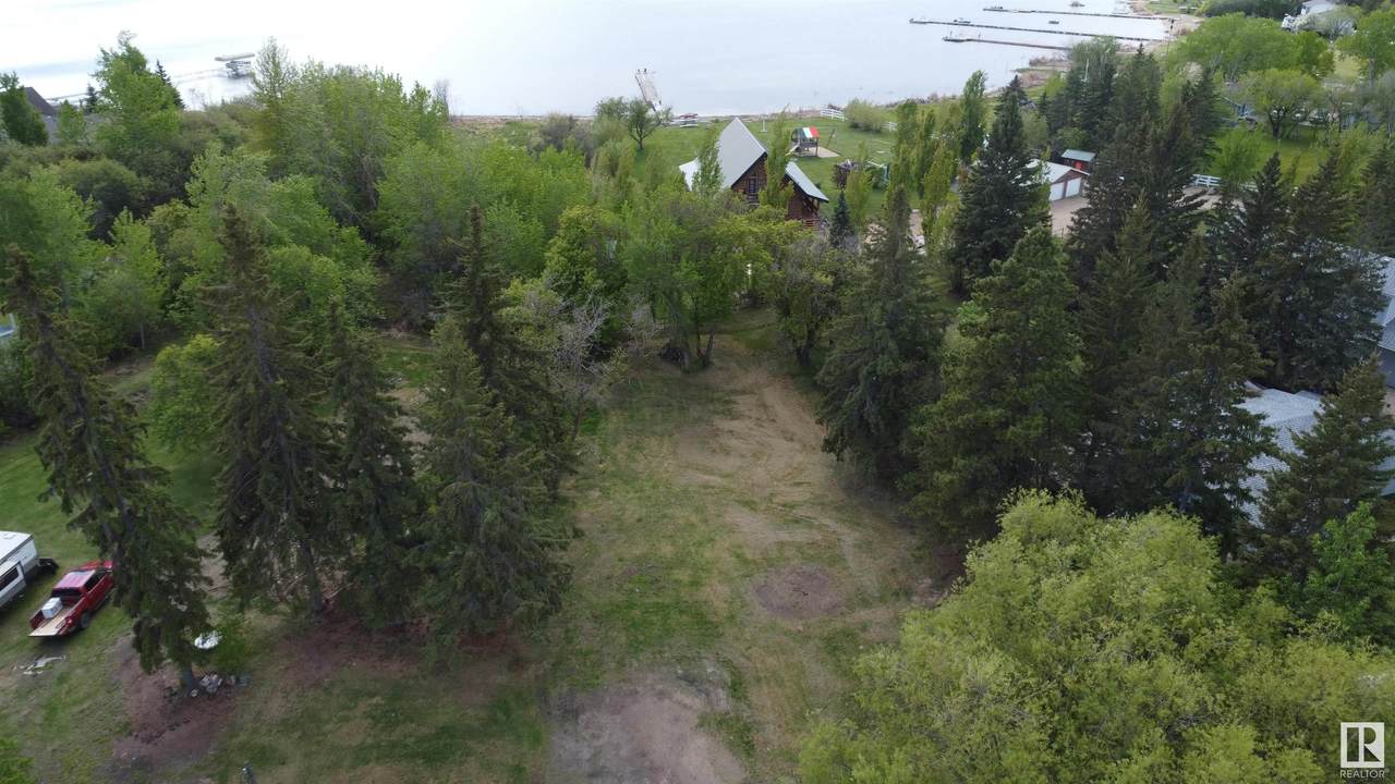 https://bt-photos.global.ssl.fastly.net/alberta/1280_boomver_1_E4437915-2.jpg