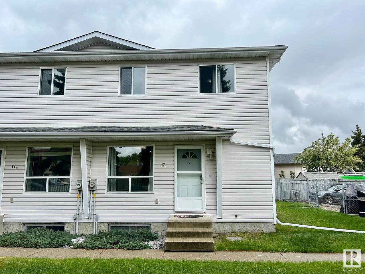 17D Imperial Crescent - Photo 1