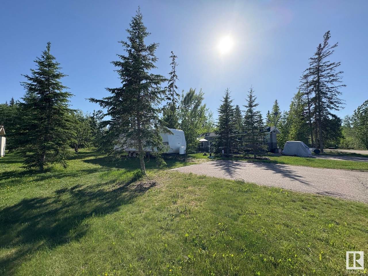 https://bt-photos.global.ssl.fastly.net/alberta/1280_boomver_1_E4439904-6.jpg