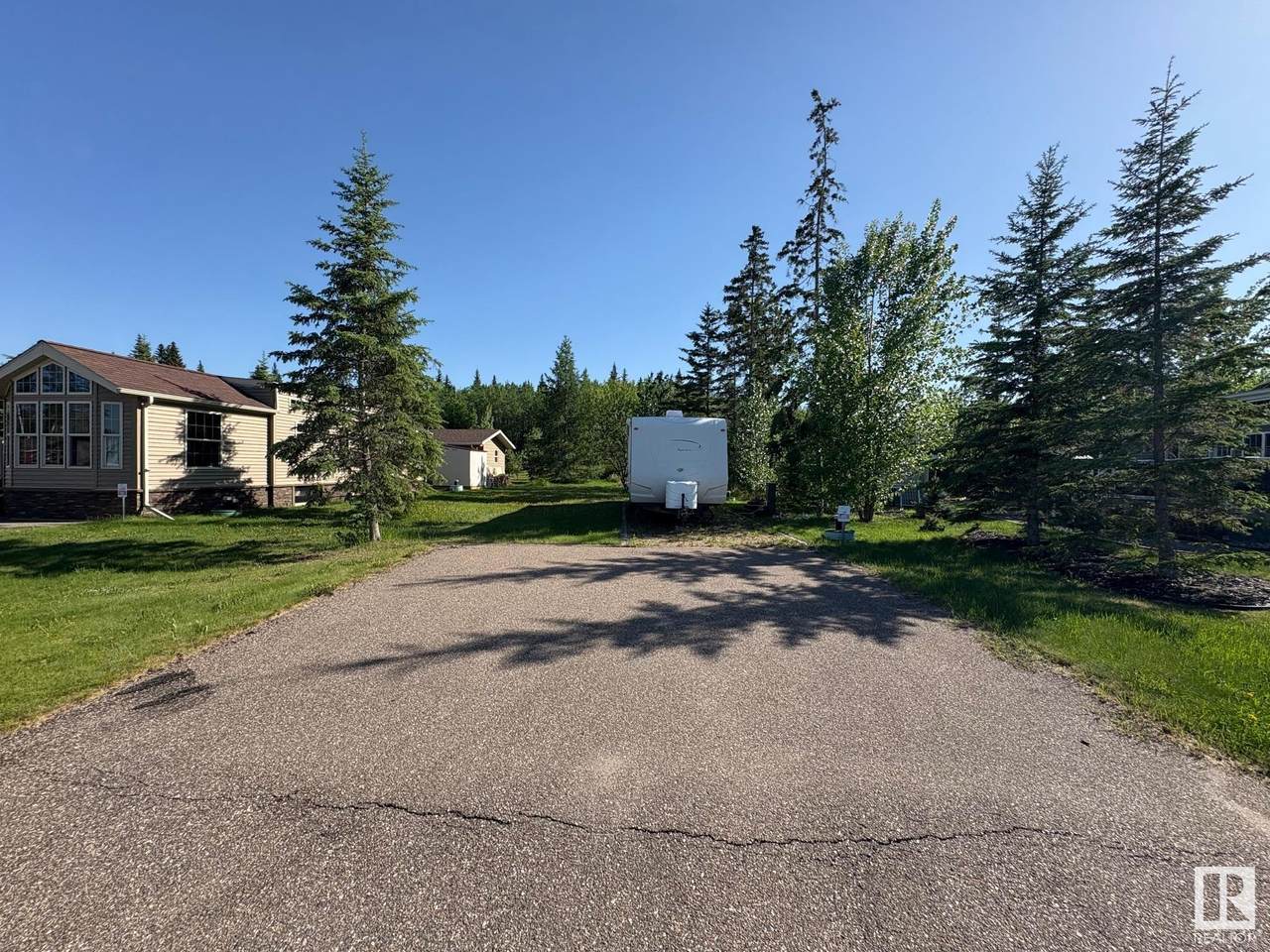https://bt-photos.global.ssl.fastly.net/alberta/1280_boomver_1_E4439904-6.jpg
