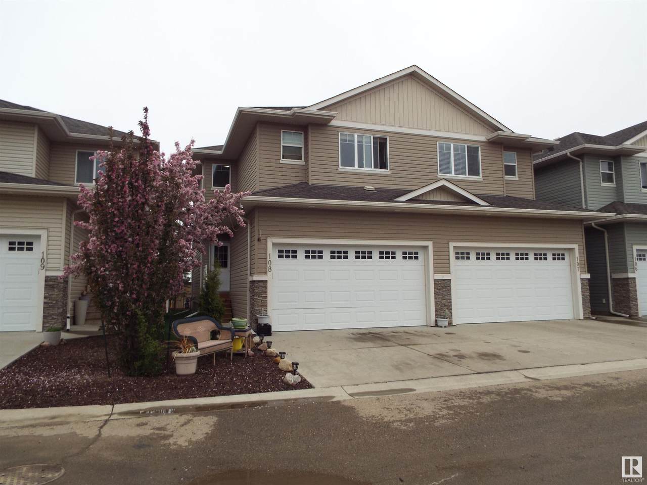 300 Awentia Drive - Photo 1