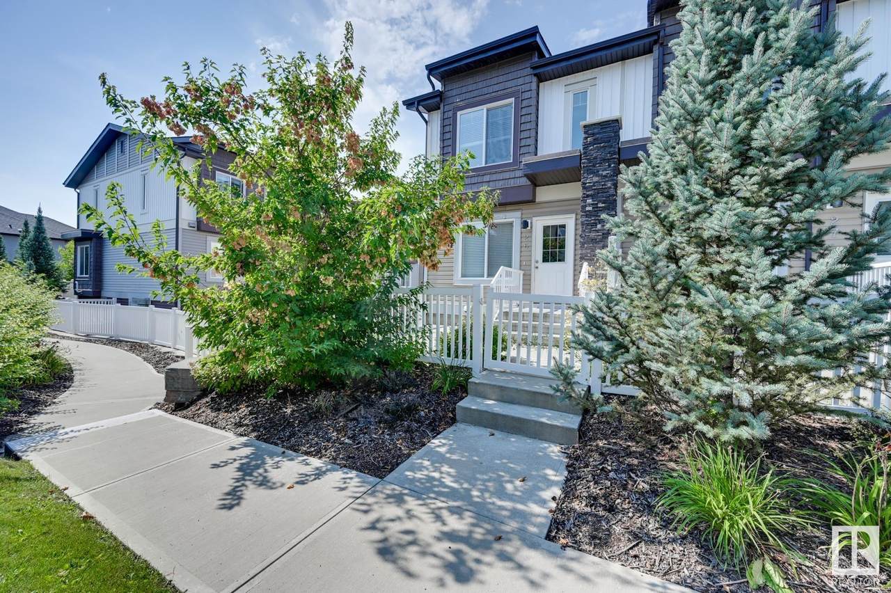 2215 24 Street - Photo 1