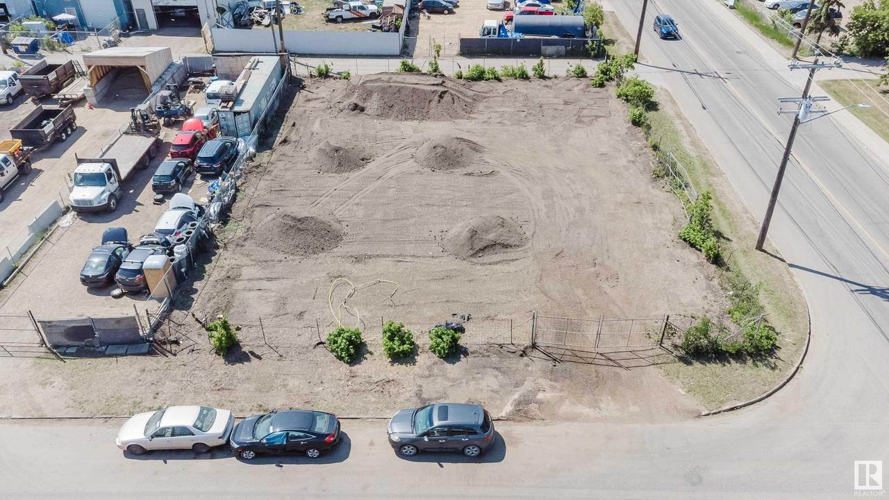 5405 129 Avenue - Photo 1