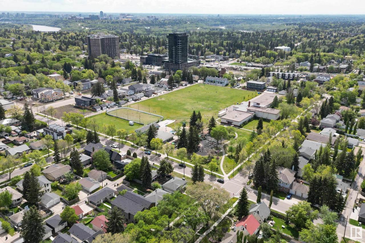 https://bt-photos.global.ssl.fastly.net/alberta/1280_boomver_1_E4442528-2.jpg