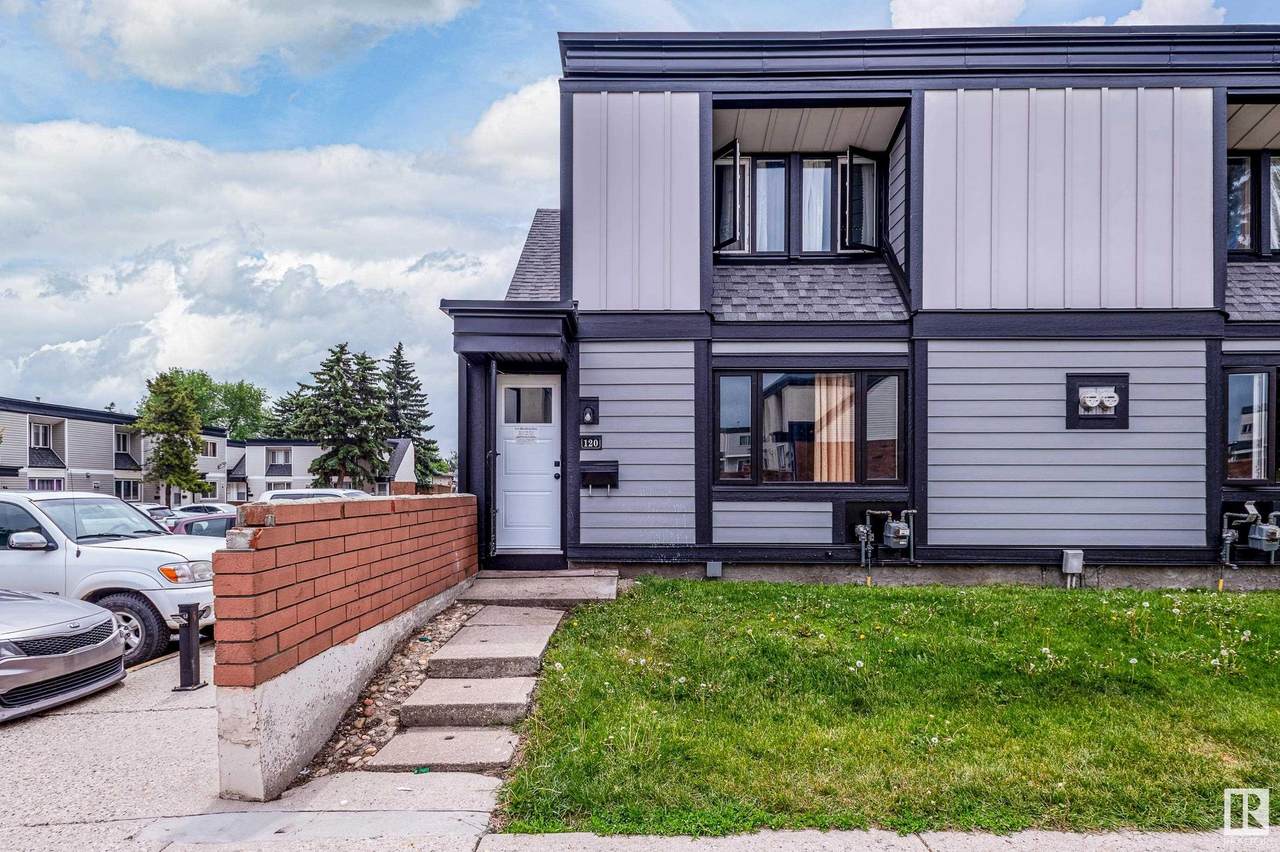 11421 34 Street - Photo 1