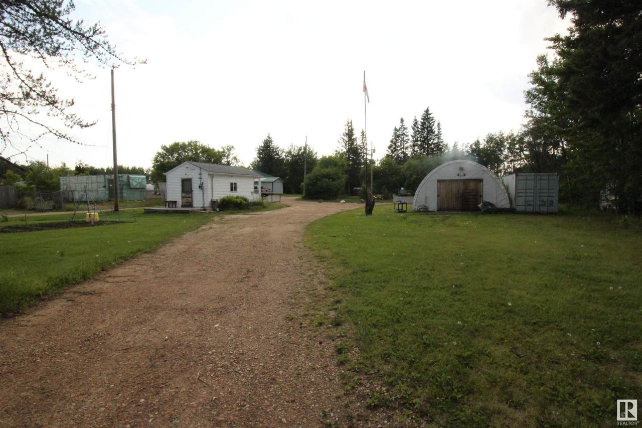 https://bt-photos.global.ssl.fastly.net/alberta/1280_boomver_1_E4442832-2.jpg