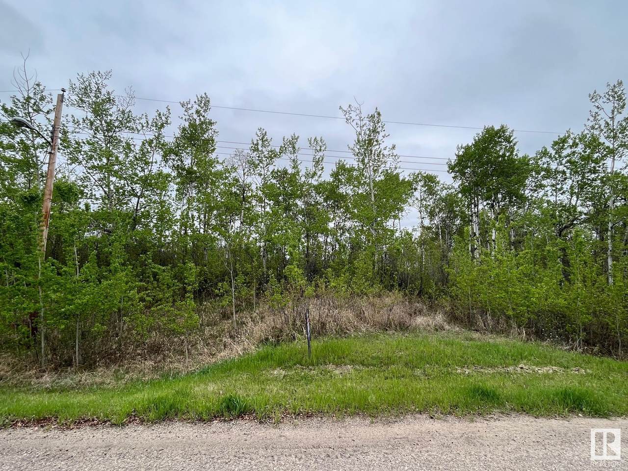 https://bt-photos.global.ssl.fastly.net/alberta/1280_boomver_1_E4442930-2.jpg