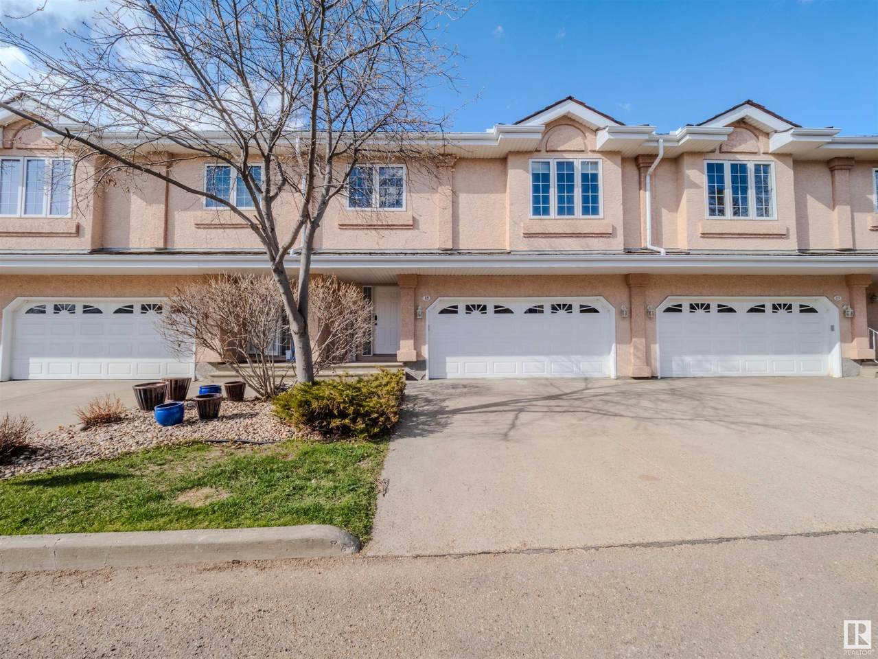 64 Blackburn - Photo 1