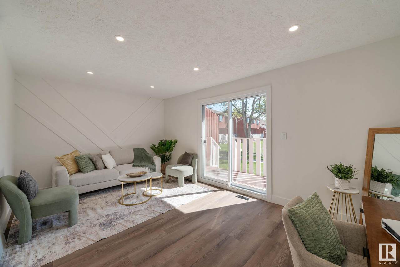 10630 Beaumaris Road - Photo 1