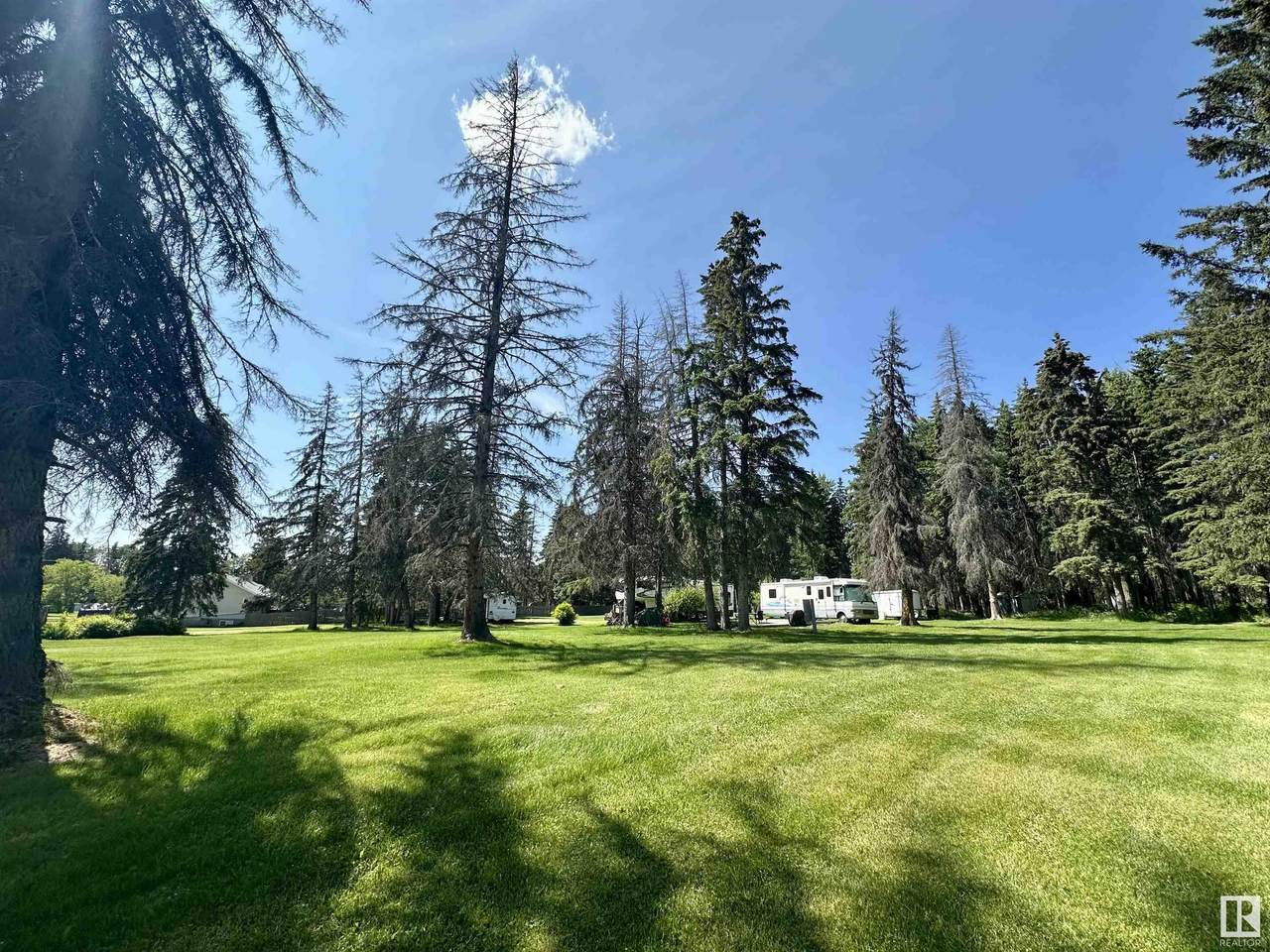 https://bt-photos.global.ssl.fastly.net/alberta/1280_boomver_1_E4443435-2.jpg