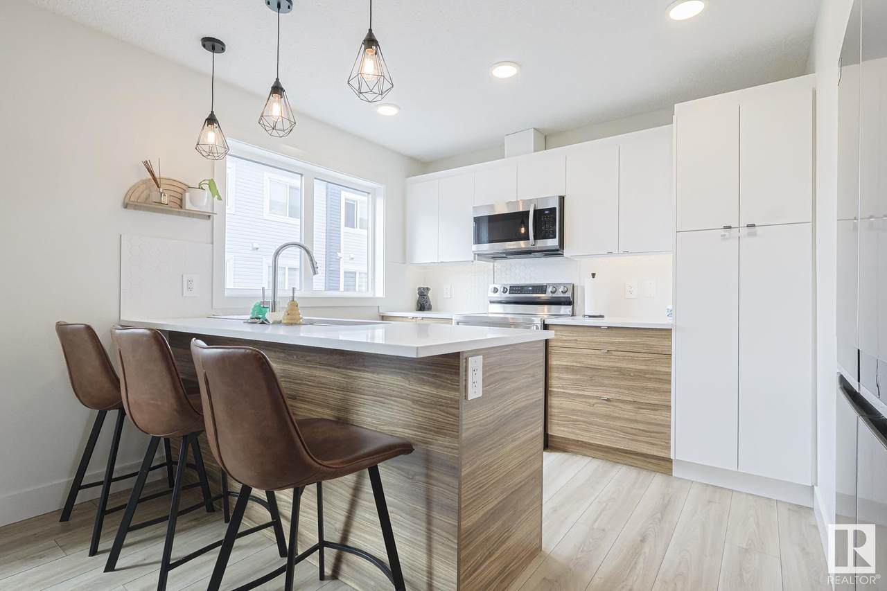 16335 84 Street - Photo 1