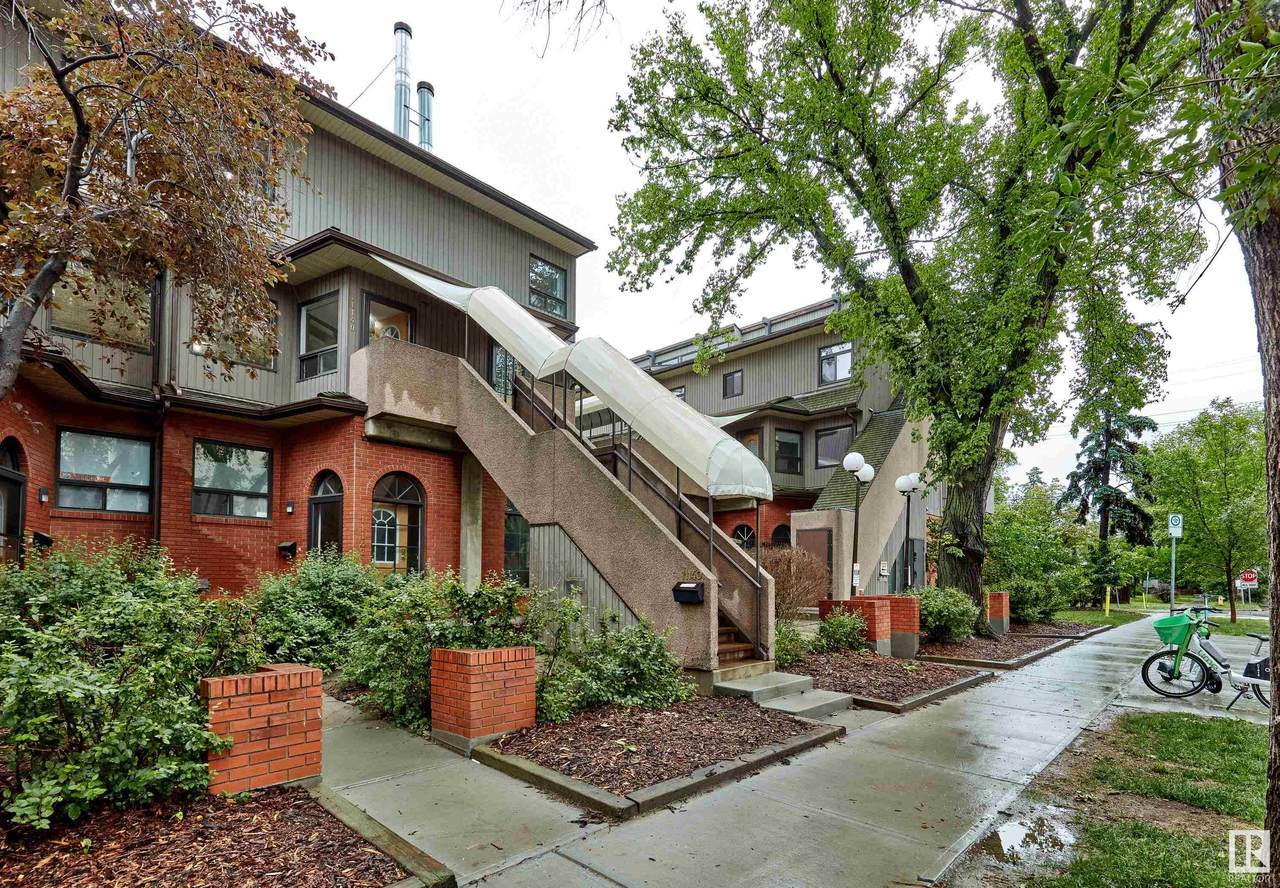 11140 83 Avenue - Photo 1