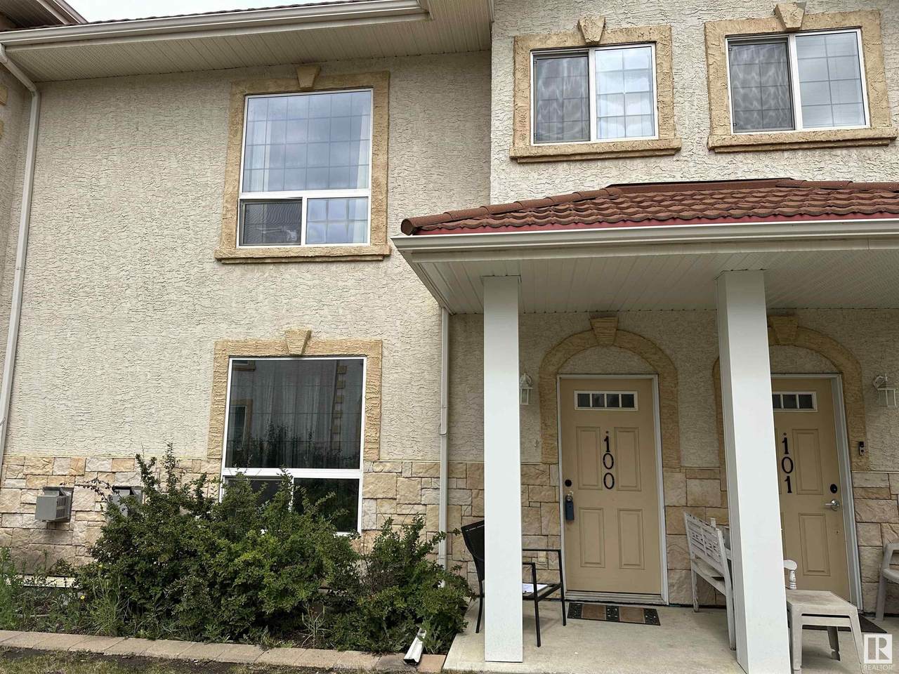 13825 155 Avenue - Photo 1