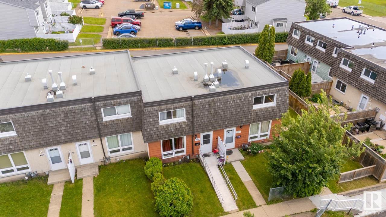 170 Mayfair Mews Mews - Photo 1