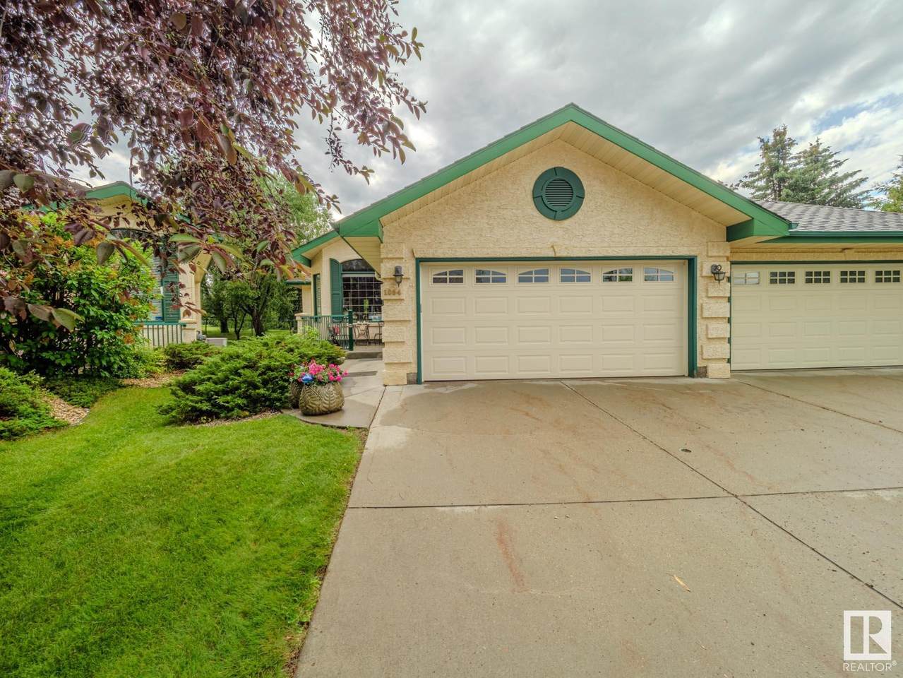 1054 Carter Crest Road - Photo 1