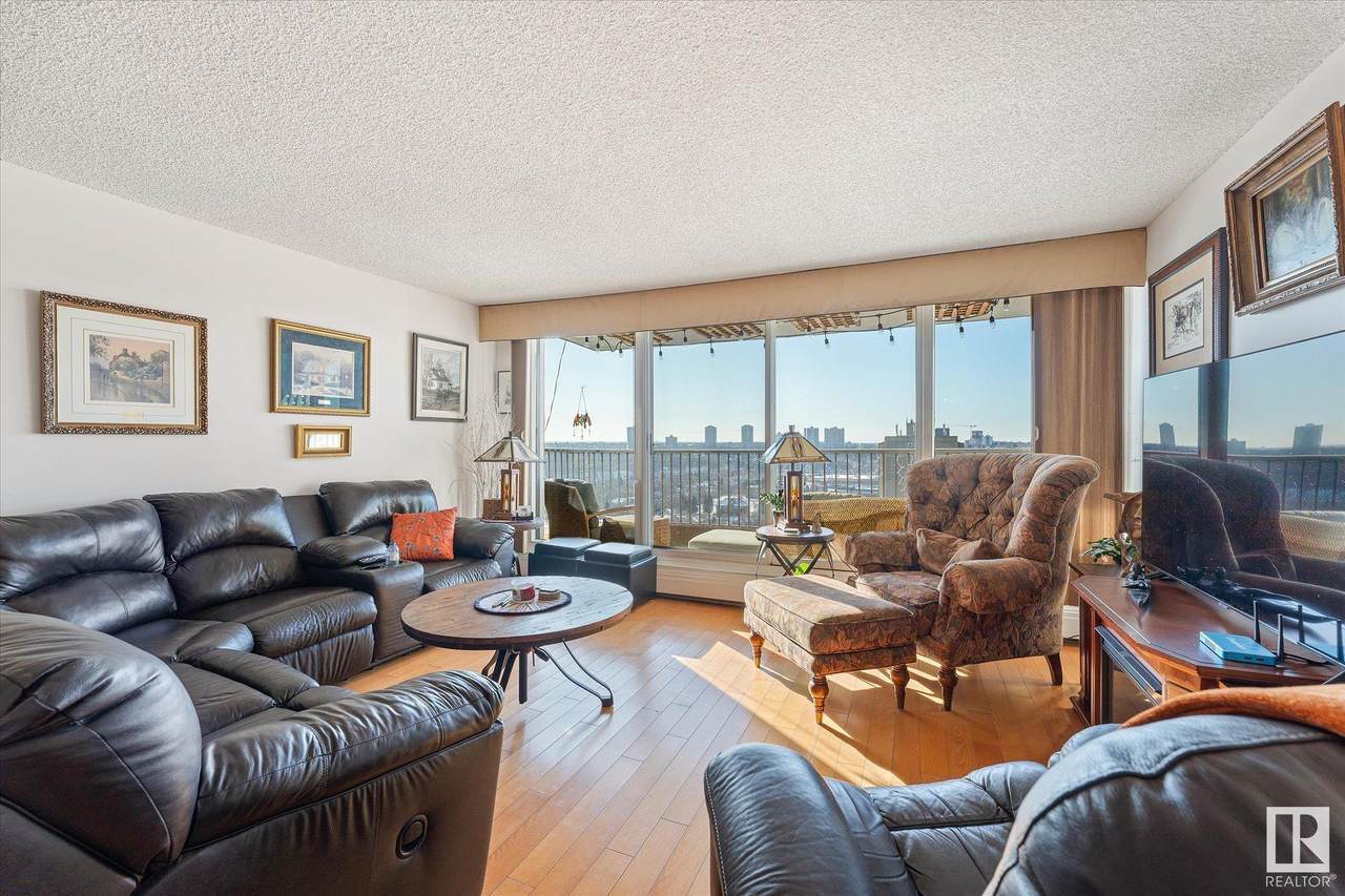 9923 103 Street - Photo 1