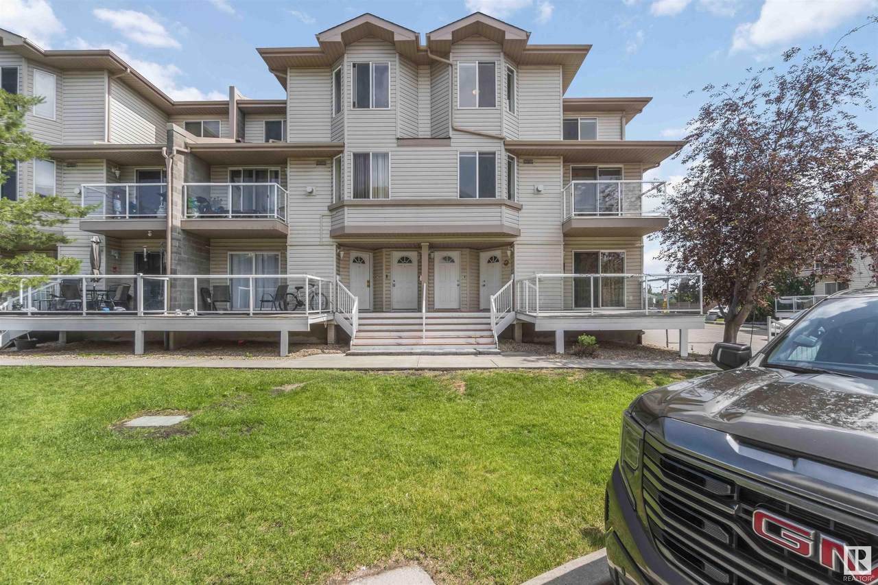 2505 42 Street - Photo 1