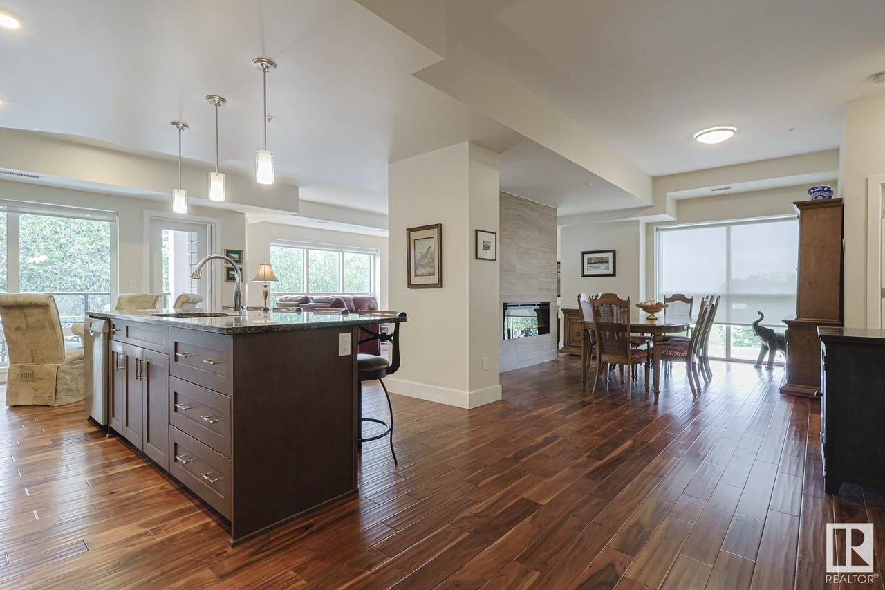 200 Bellerose Drive - Photo 1
