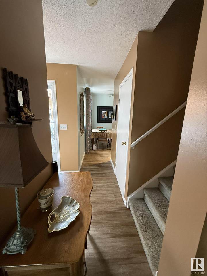 https://bt-photos.global.ssl.fastly.net/alberta/1280_boomver_1_E4446199-2.jpg