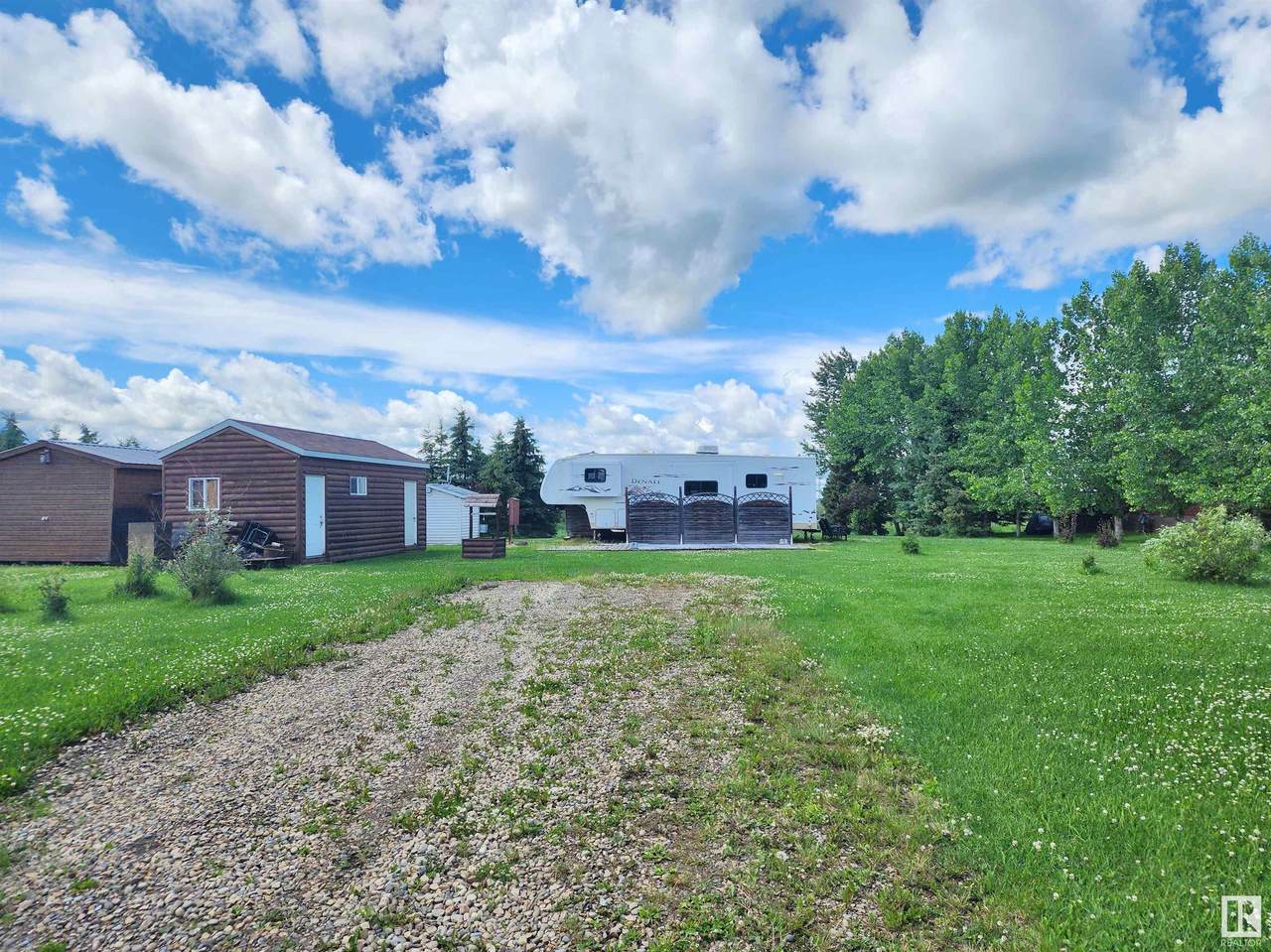 461032 Hwy 13 - Photo 1