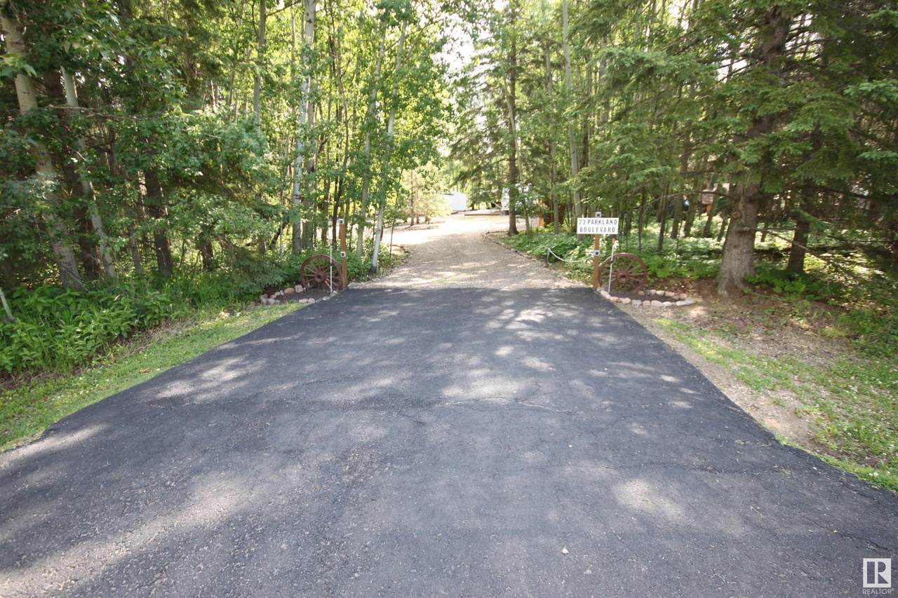 23 Parkland Boulevard - Photo 1