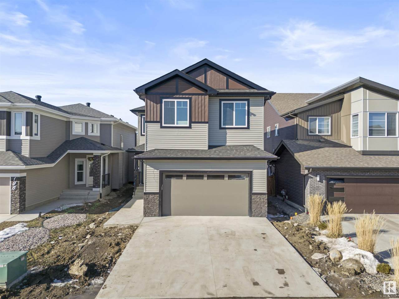 194 Cavanagh Common - Photo 1