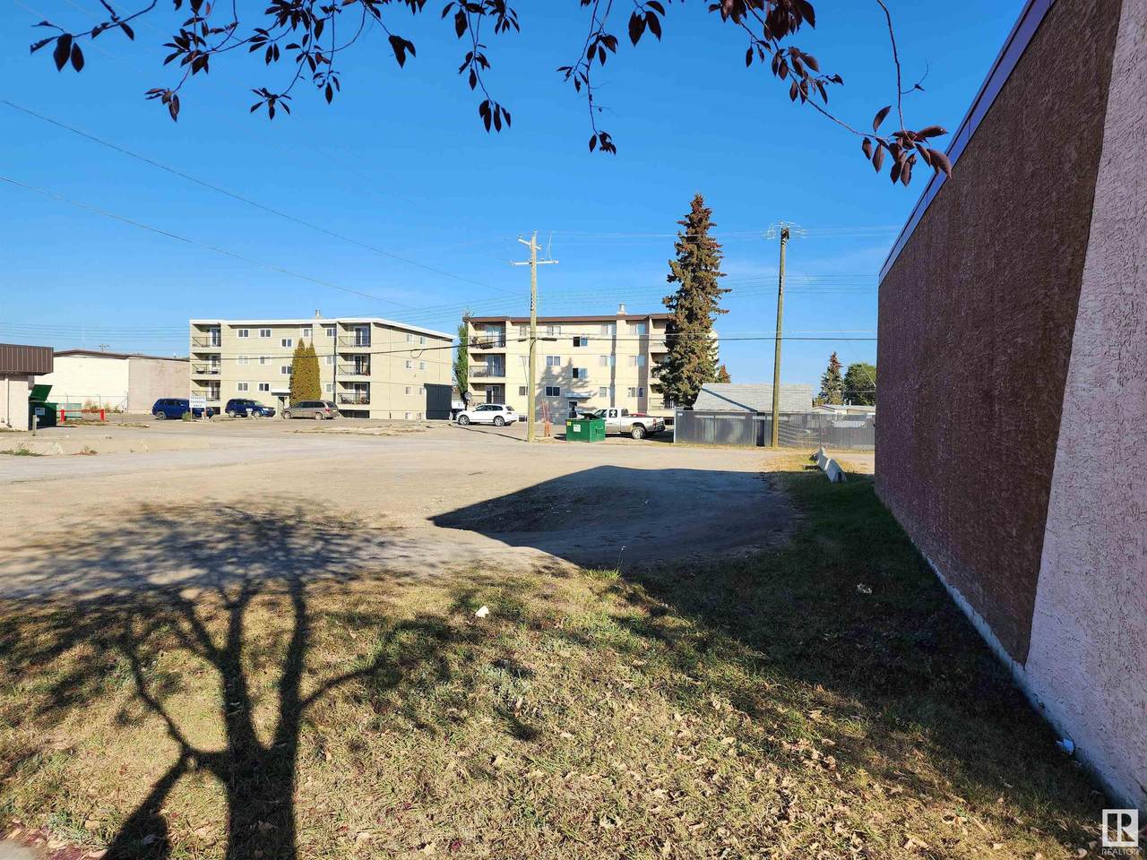 https://bt-photos.global.ssl.fastly.net/alberta/1280_boomver_1_E4446822-2.jpg