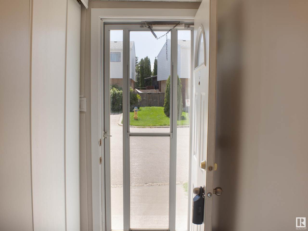https://bt-photos.global.ssl.fastly.net/alberta/1280_boomver_1_E4446830-2.jpg